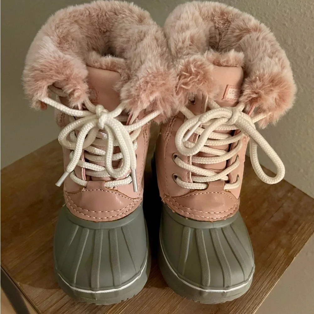 London Fog Pink and Gray Fur Snow Boots- Size 7 Girls